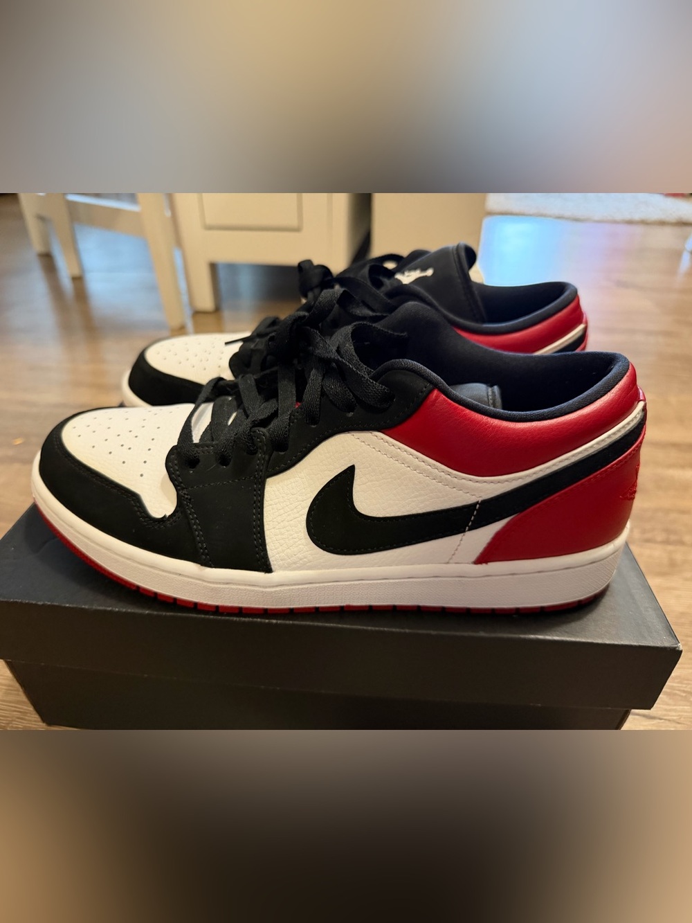 Air Jordan 1 low- Black/White/Red - Picture 4 of 9